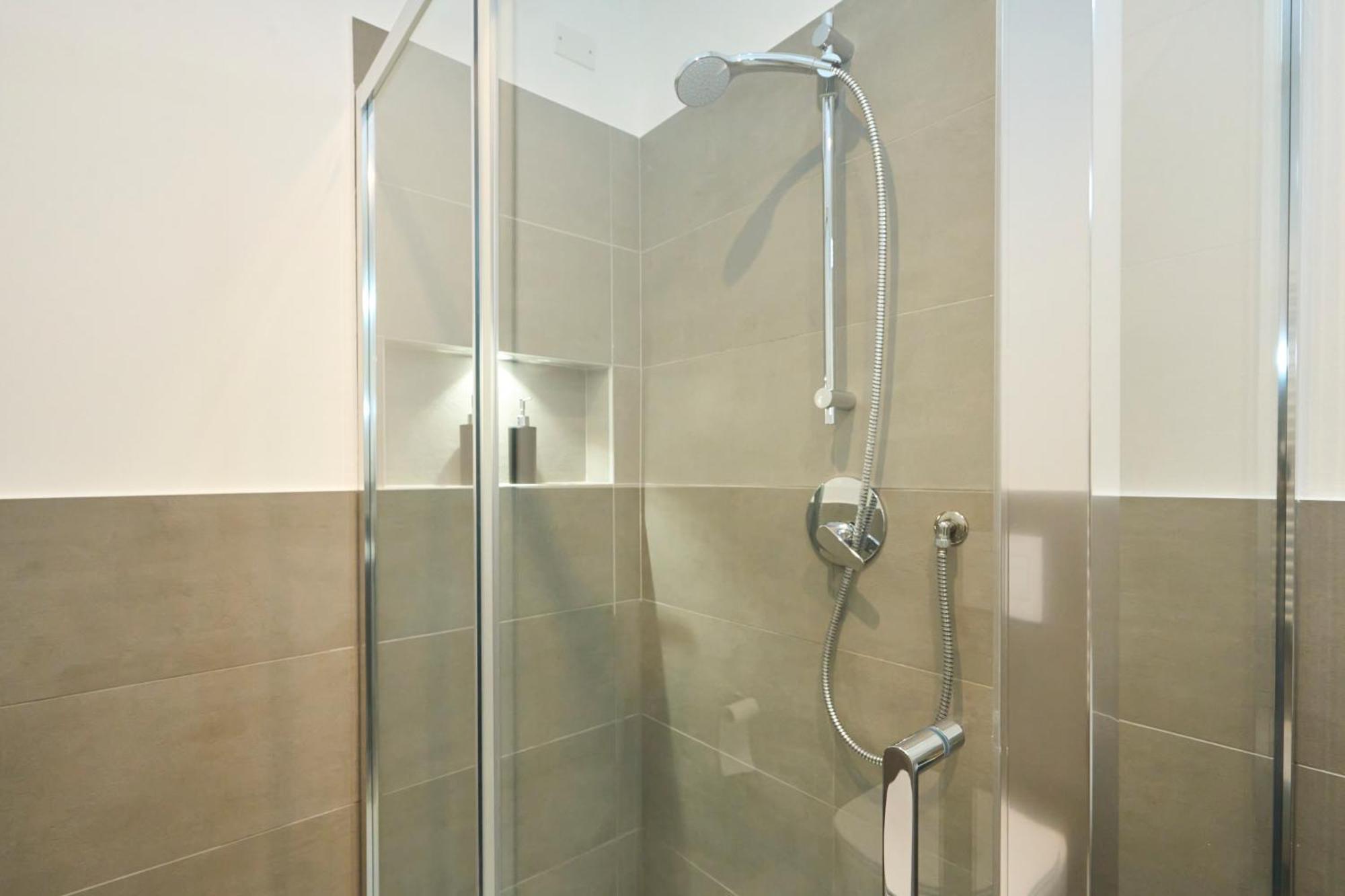 Luxury Design Suite - 20 Minutes From Duomo-Navigli มิลาน ภายนอก รูปภาพ